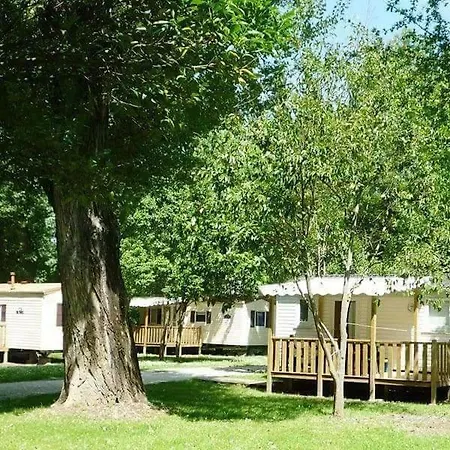 En Ardeche Le Lion 3*