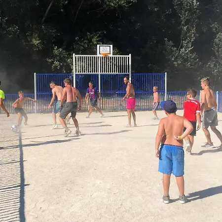 En Ardeche Le Lion
